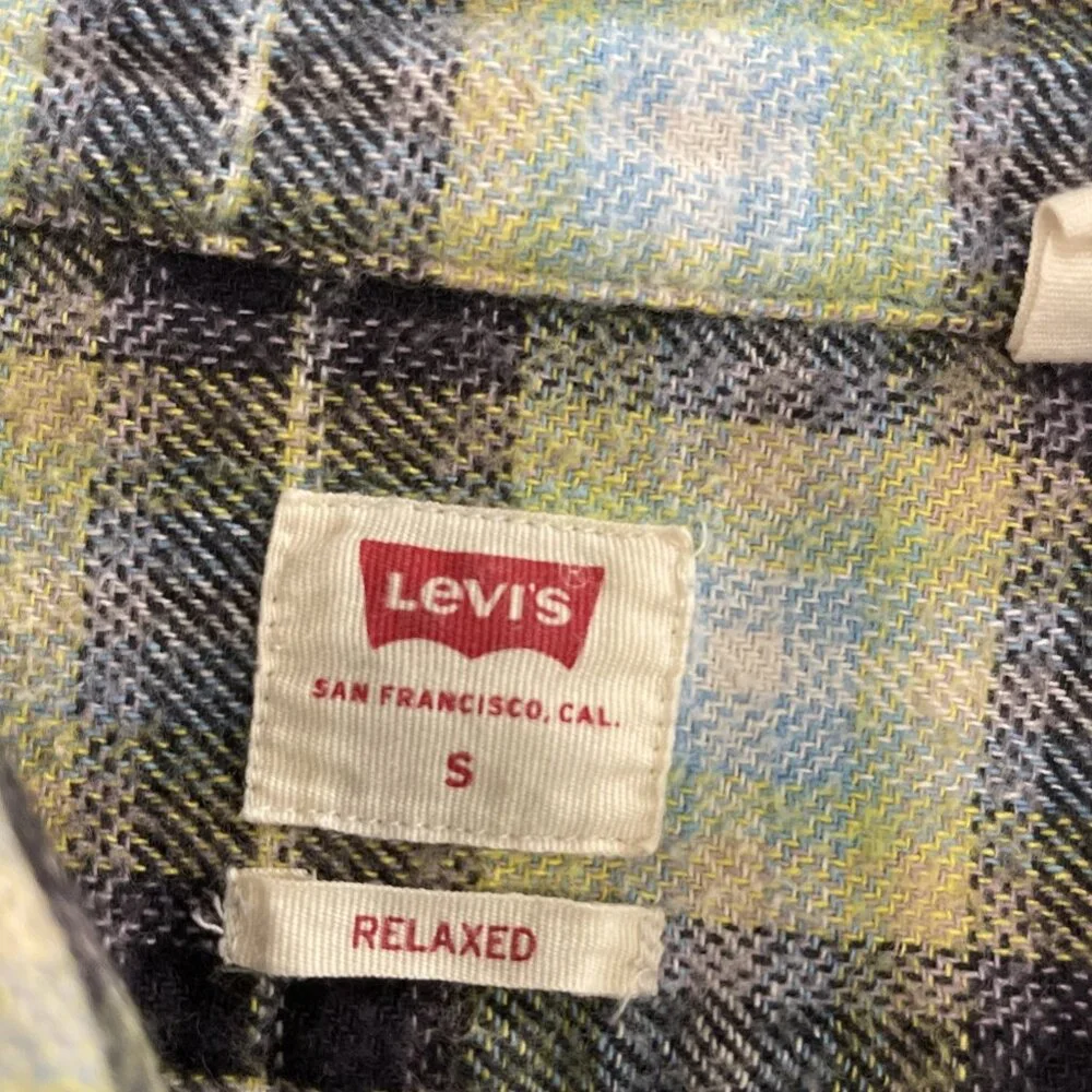 Levis Plaid Relaxed Fit Flannel Long Sleeve Button up Shirt‎ Men’s Sz S Green
